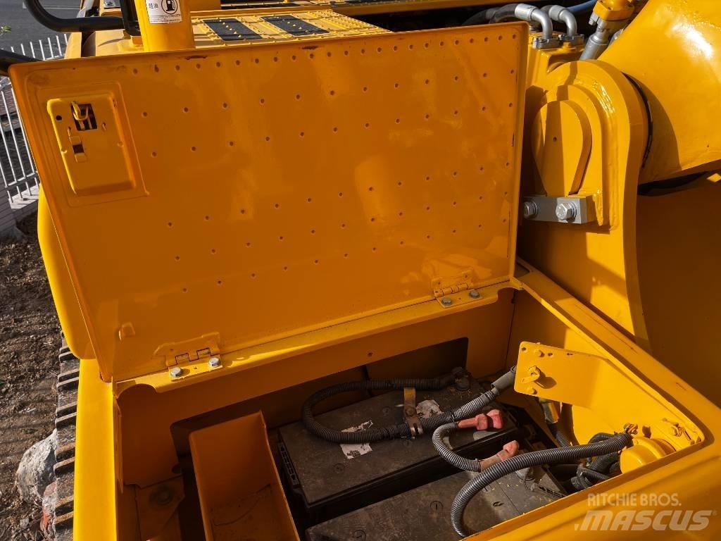 Komatsu 450 Crawler Excavators