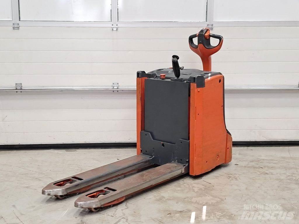 Linde T16L Low lifter