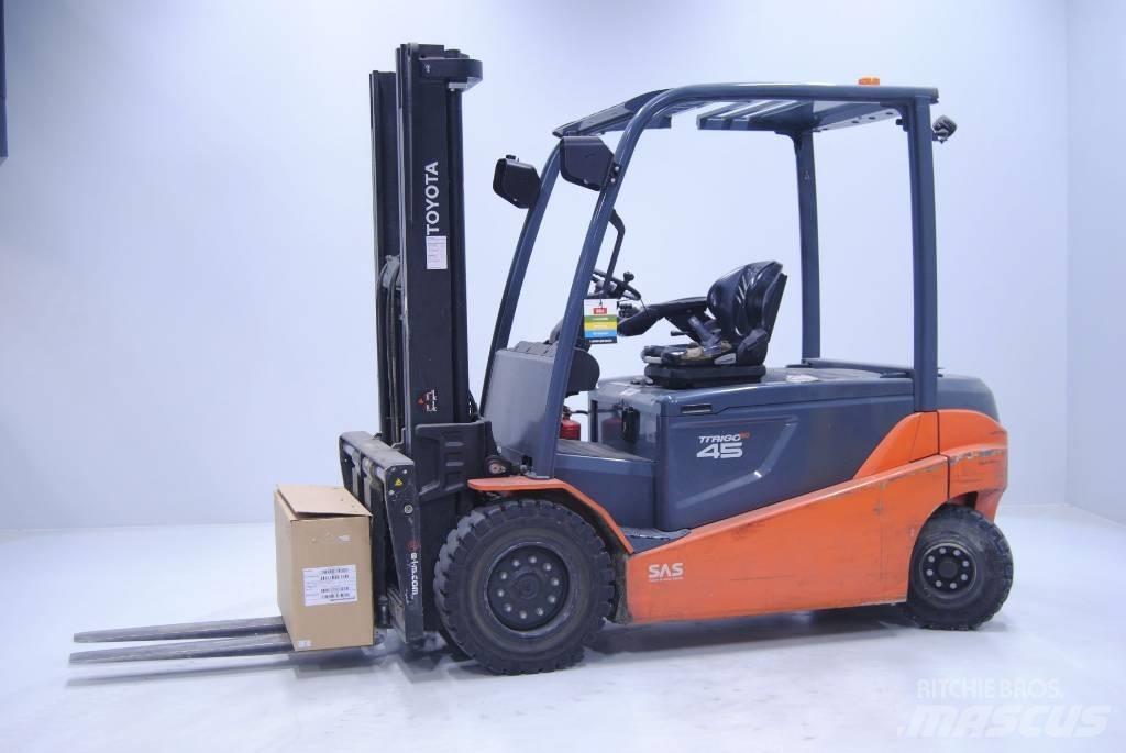 Toyota 8FBMT45 Electric Forklifts