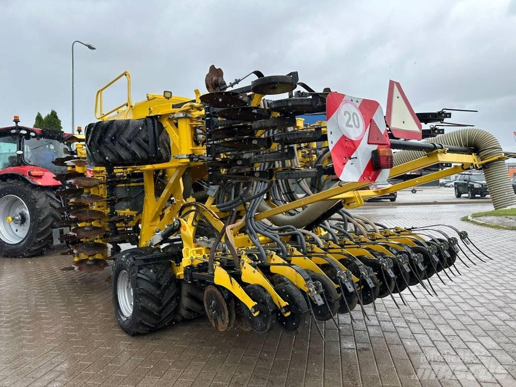 Bednar 4000F Farm Drills
