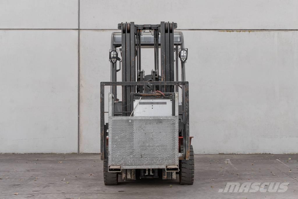 Manitou ME 430 Electric Forklifts