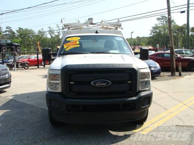 Ford F 350 SD Pickup Trucks