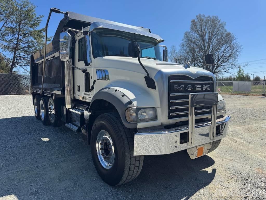 Mack Granite GU 433 Dump Trucks