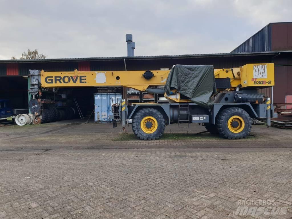 Grove RT 530 E-2 Rough Terrain Cranes