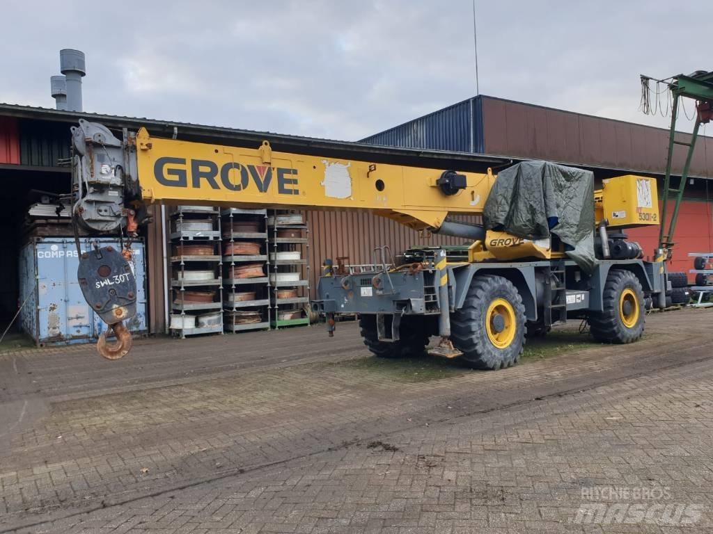 Grove RT 530 E-2 Rough Terrain Cranes
