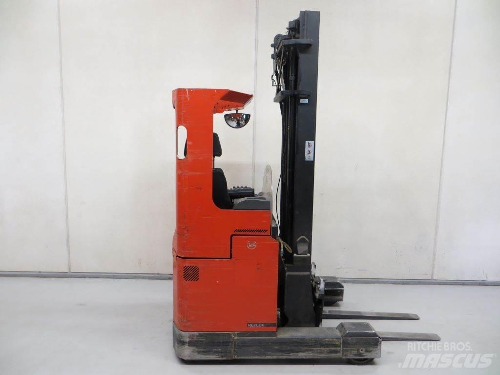 BT RR E2 Reach trucks
