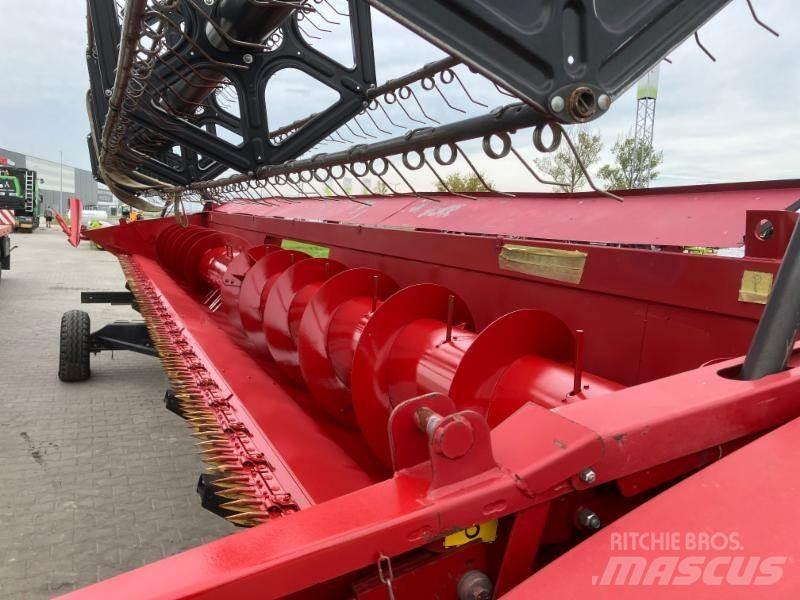 Case IH CASE 3050 Harvester Headers