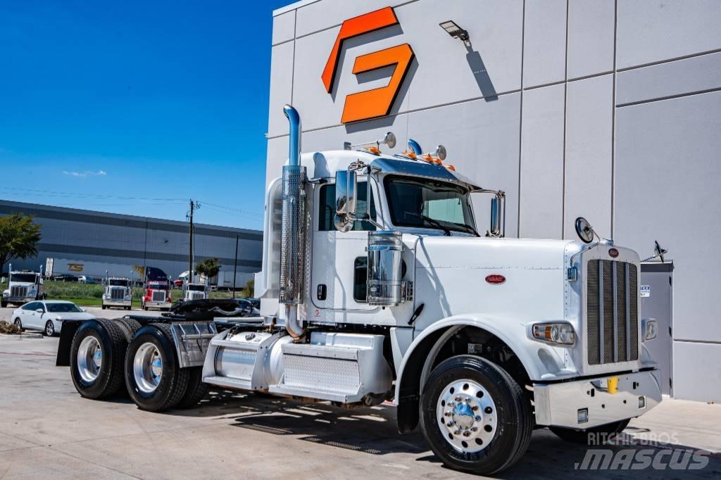 Peterbilt 389 Conventional Trucks / Tractor Trucks