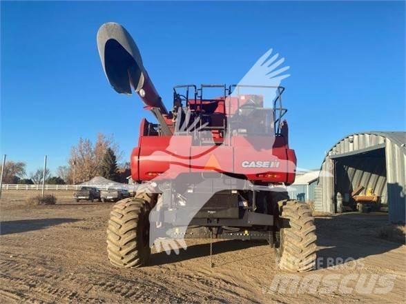 Case IH 8120 Combine Harvesters