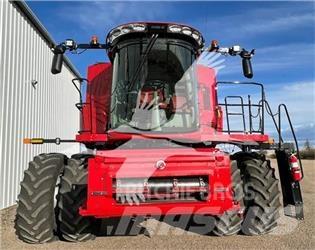 Case IH 8250 Combine Harvesters