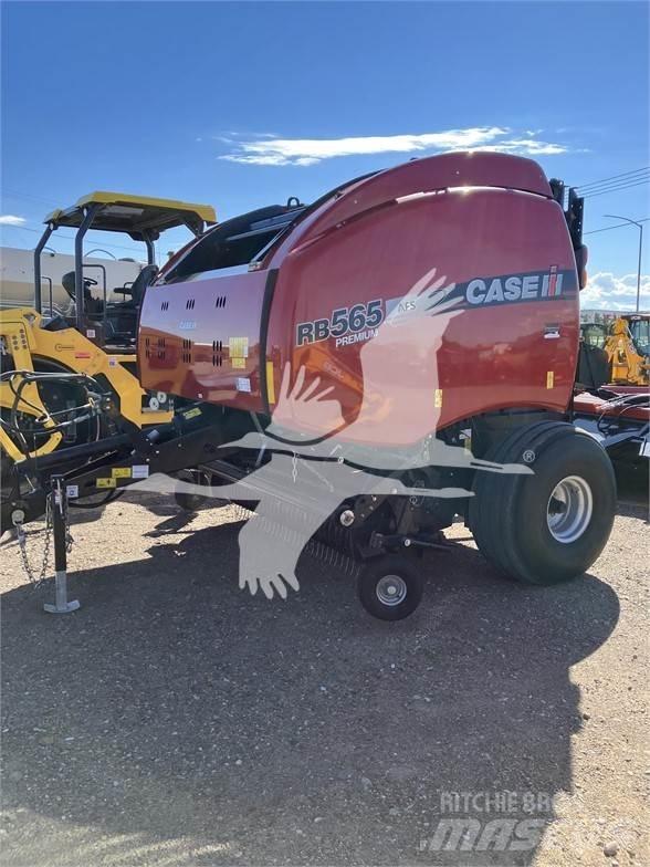 Case IH RB565 Round Balers