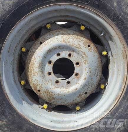  Jantes 30 Tires, wheels and rims