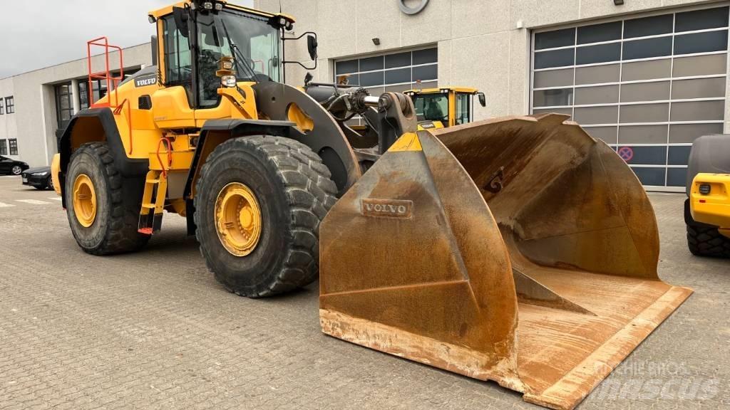 Volvo L260H Wheel Loaders