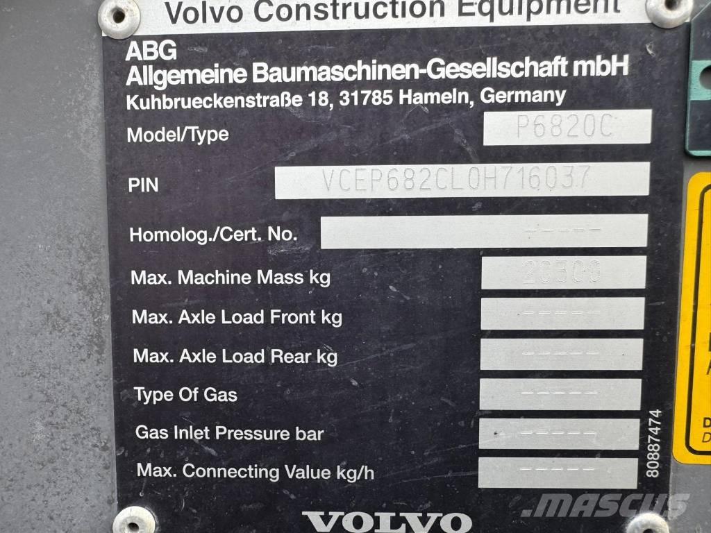 Volvo P 6820 C Asphalt pavers