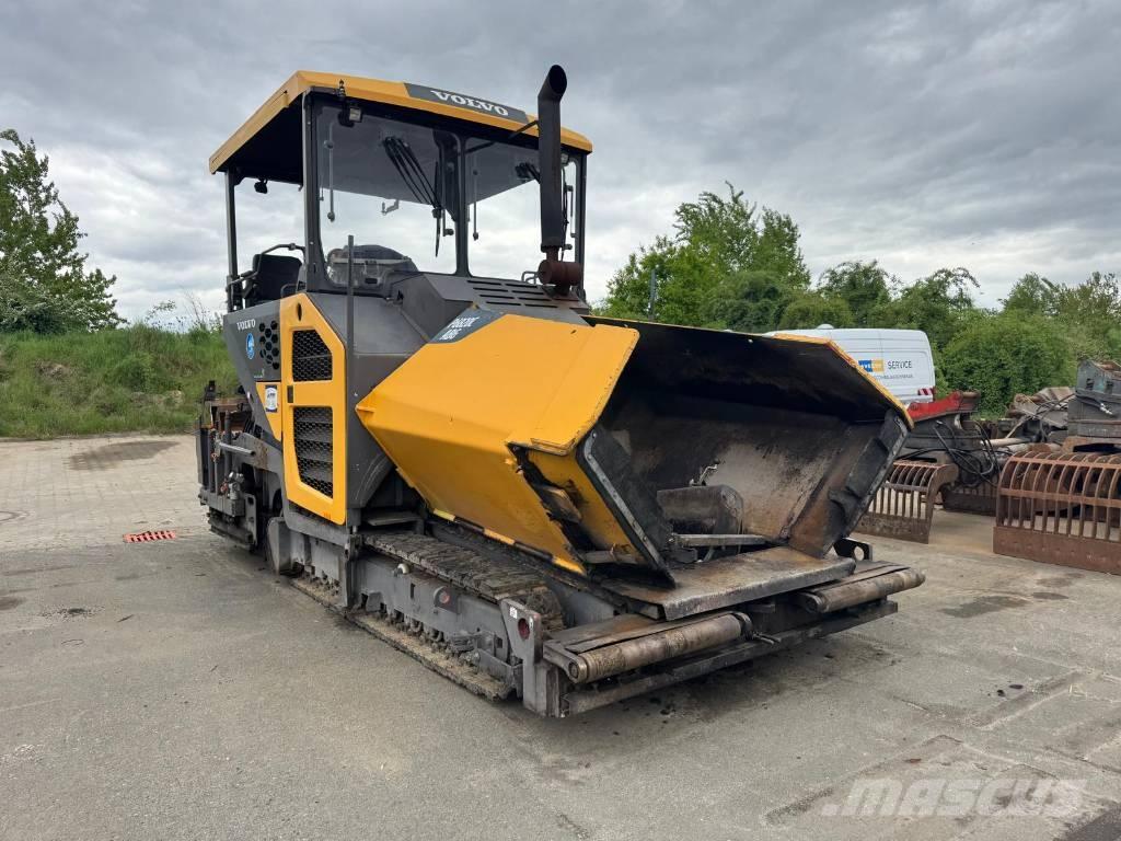 Volvo P 6820 C Asphalt pavers