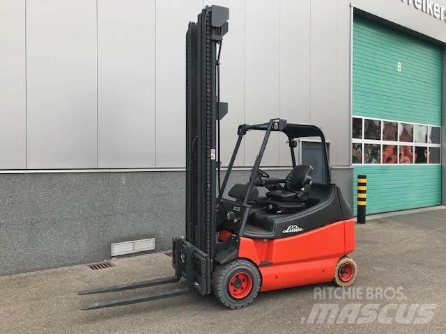 Linde E25/600-02 Electric Forklifts