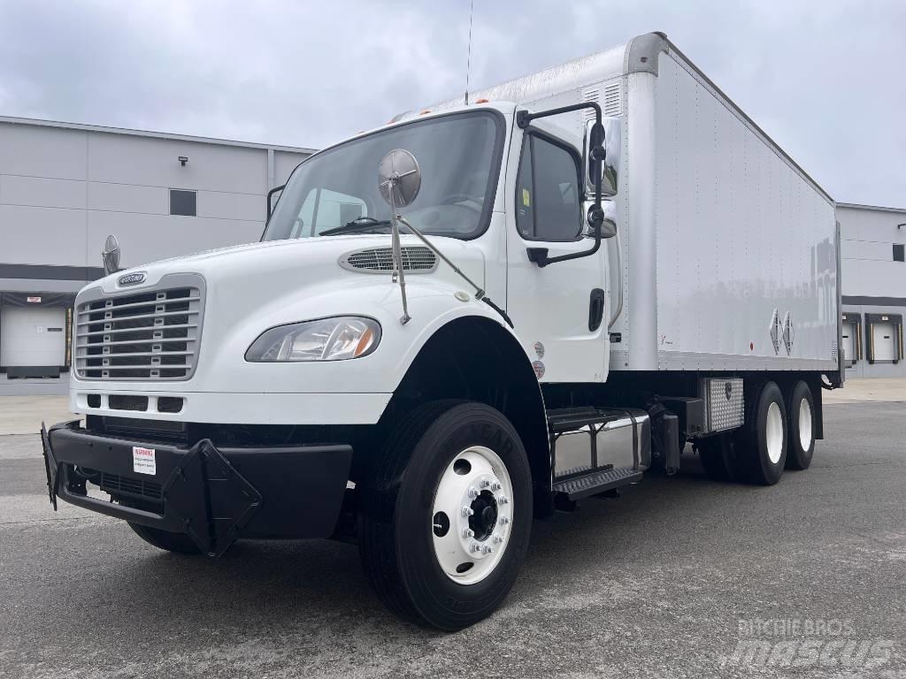 Freightliner M 106 Box trucks
