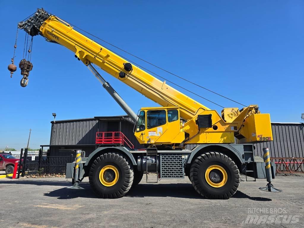 Grove RT 890 E Rough Terrain Cranes