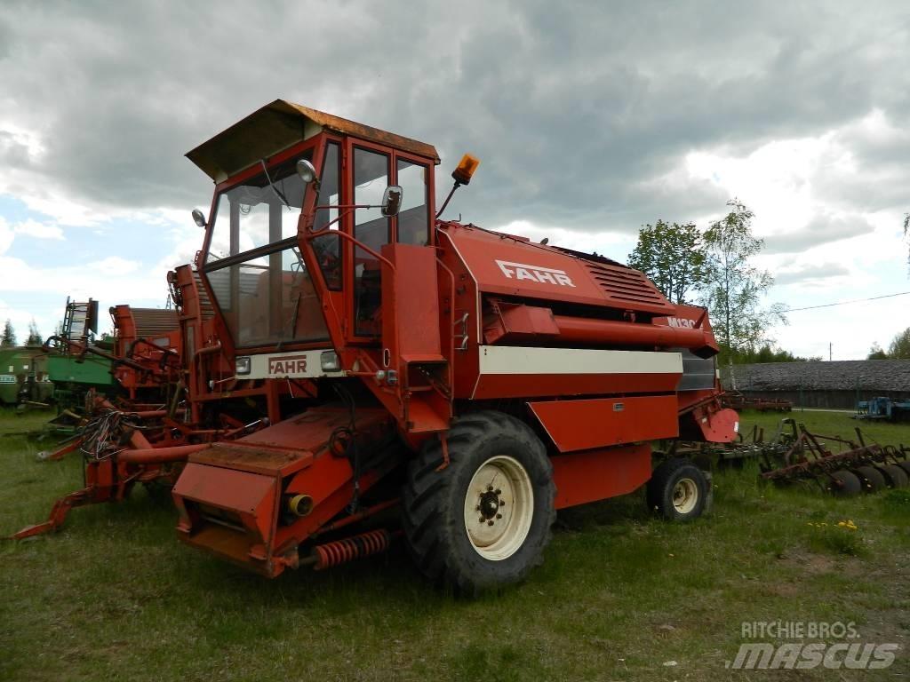 Deutz-Fahr 1302 Combine Harvesters