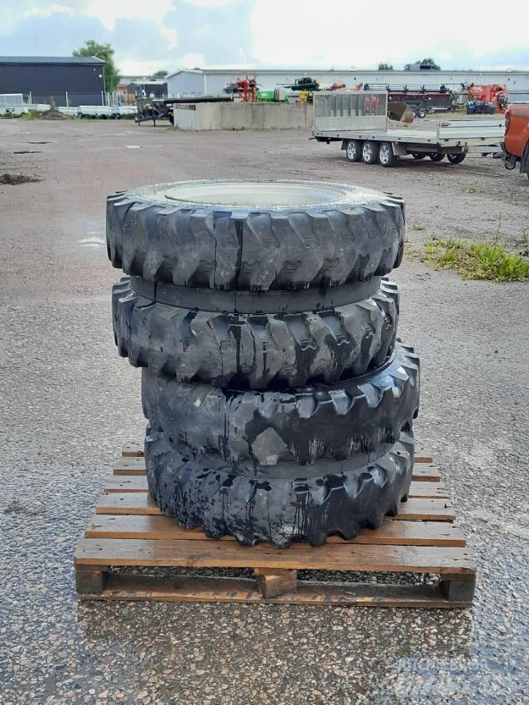 Mitas 8,25-20 Hjul Tires, wheels and rims