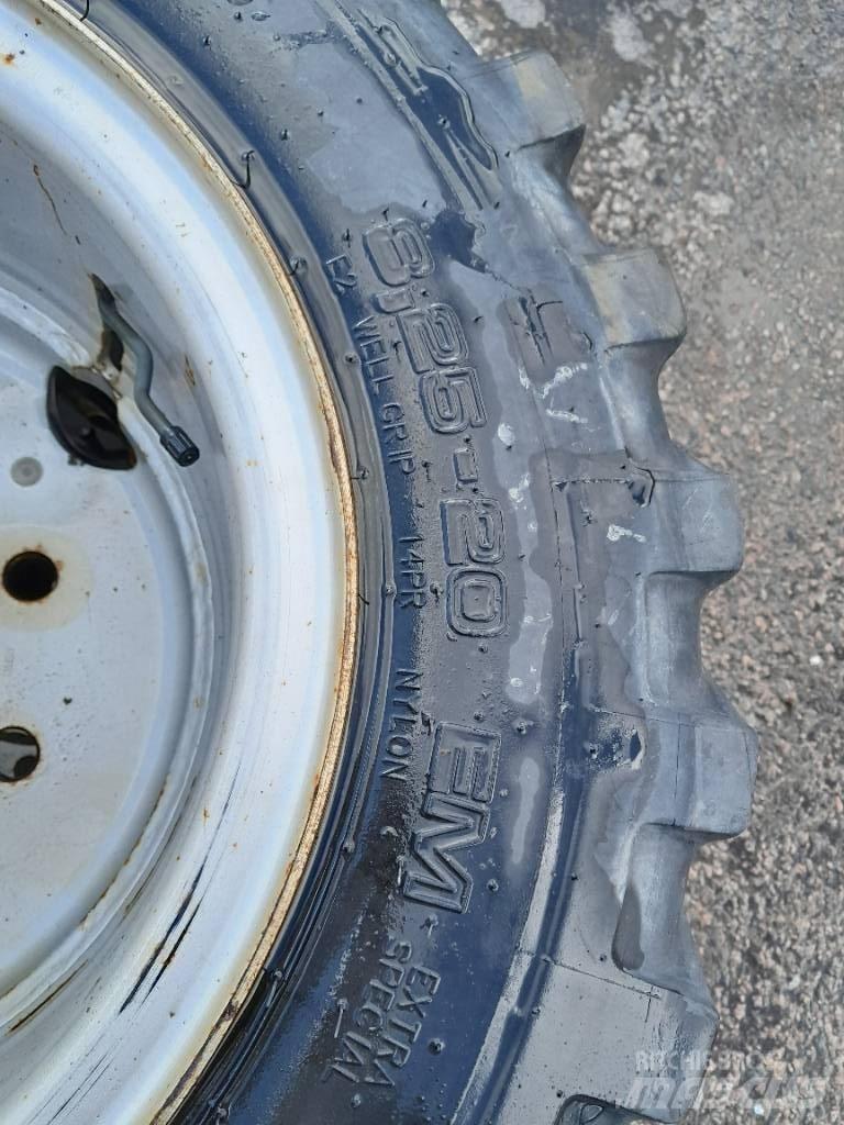 Mitas 8,25-20 Hjul Tires, wheels and rims