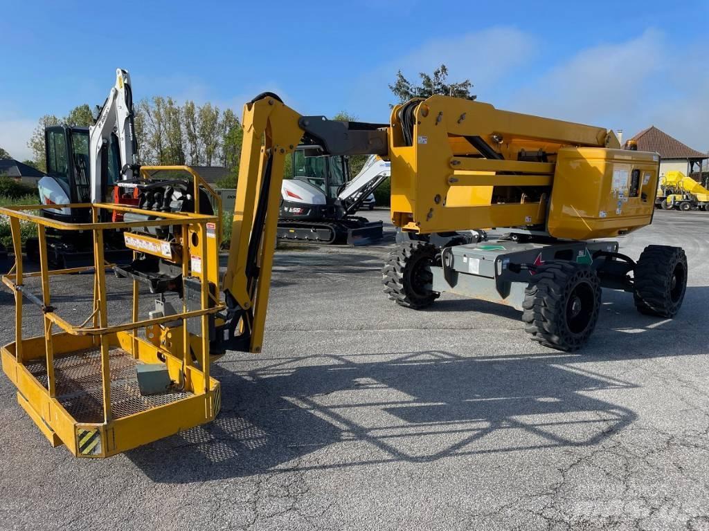 Haulotte HA16RTJ PRO Compact self-propelled boom lifts