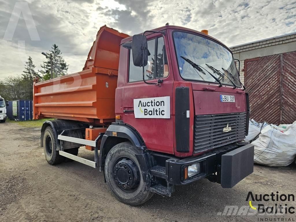 MAZ 555131 Dump Trucks