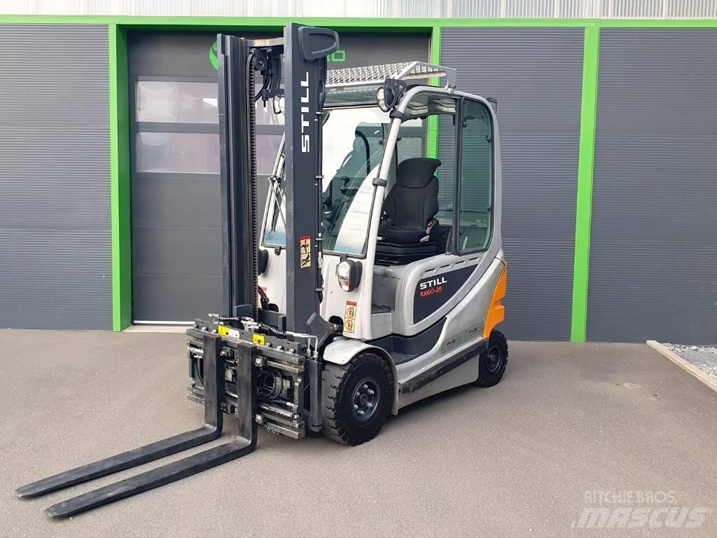 Still RX 60-25 Electric Forklifts