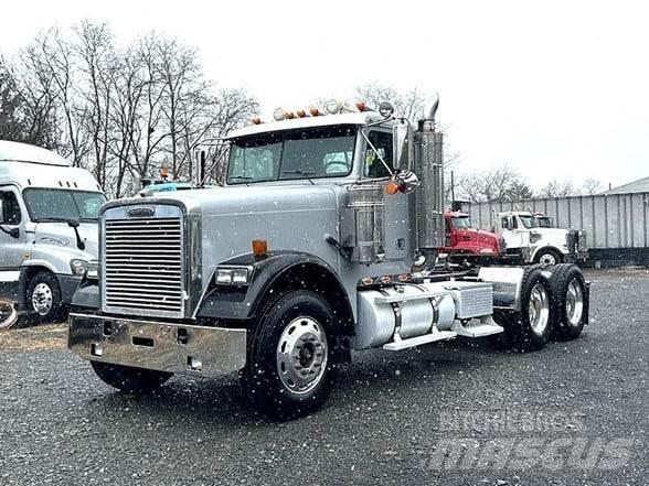 Freightliner FLD120 Conventional Trucks / Tractor Trucks