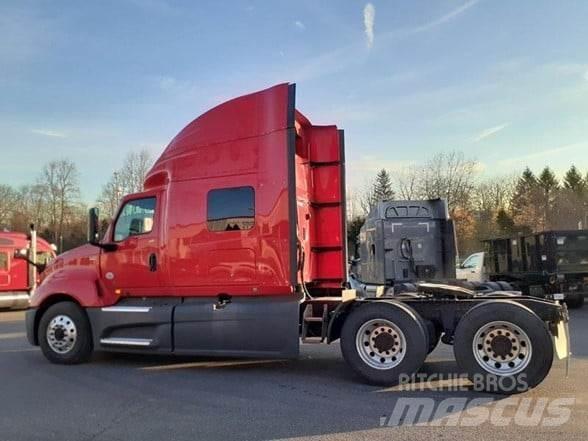 International LT Conventional Trucks / Tractor Trucks