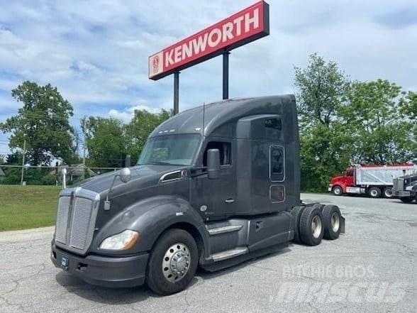 Kenworth T680 Conventional Trucks / Tractor Trucks