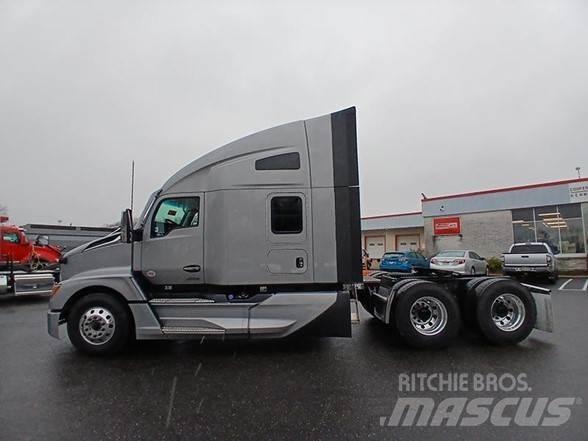 Kenworth T680 Conventional Trucks / Tractor Trucks