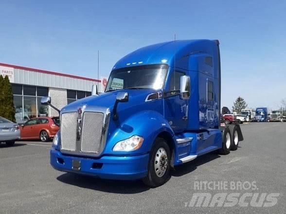 Kenworth T680 Conventional Trucks / Tractor Trucks