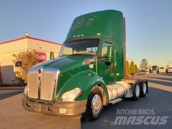 Kenworth T680 Conventional Trucks / Tractor Trucks