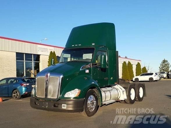 Kenworth T680 Conventional Trucks / Tractor Trucks