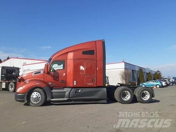 Kenworth T680 Conventional Trucks / Tractor Trucks