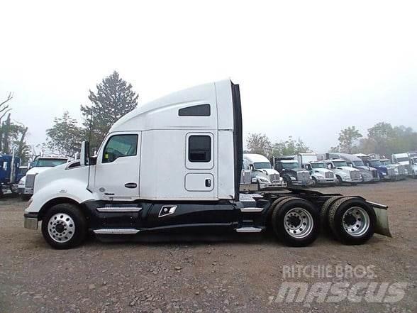 Kenworth T680 Conventional Trucks / Tractor Trucks