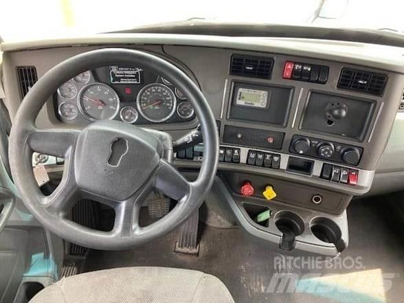 Kenworth T680 Conventional Trucks / Tractor Trucks
