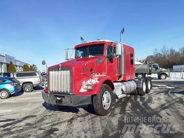 Kenworth T800 Conventional Trucks / Tractor Trucks