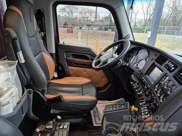 Kenworth T880 Dump Trucks