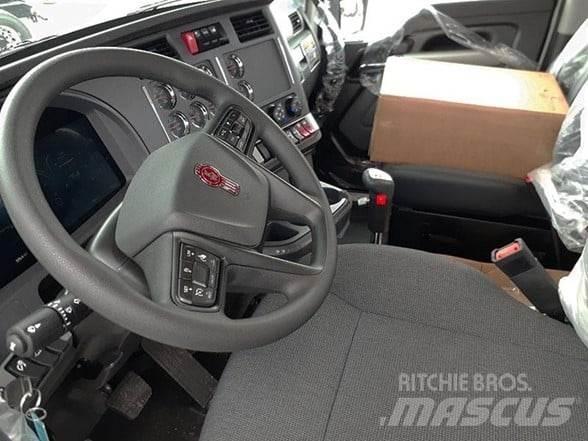 Kenworth T880 Conventional Trucks / Tractor Trucks