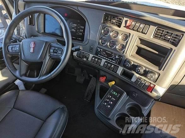 Kenworth T880 Garbage Trucks / Recycling Trucks