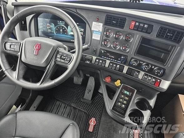 Kenworth T880 Dump Trucks