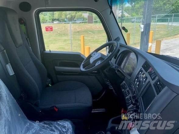 Kenworth T880 Conventional Trucks / Tractor Trucks