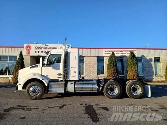 Kenworth T880 Conventional Trucks / Tractor Trucks