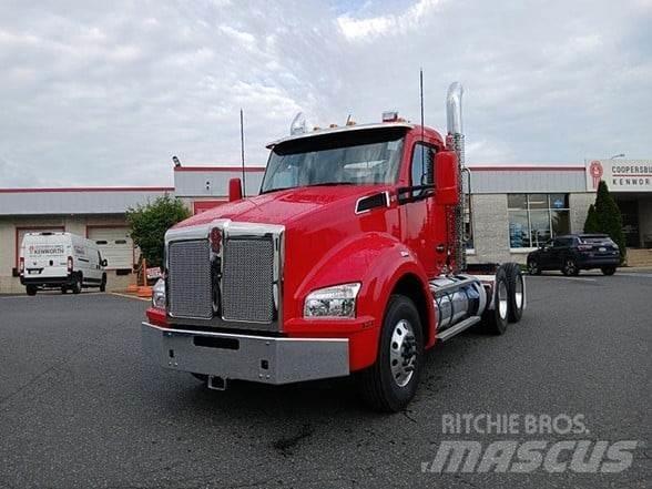 Kenworth T880 Conventional Trucks / Tractor Trucks