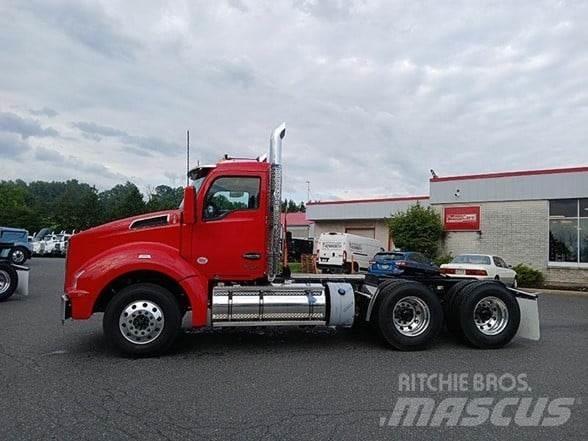 Kenworth T880 Conventional Trucks / Tractor Trucks