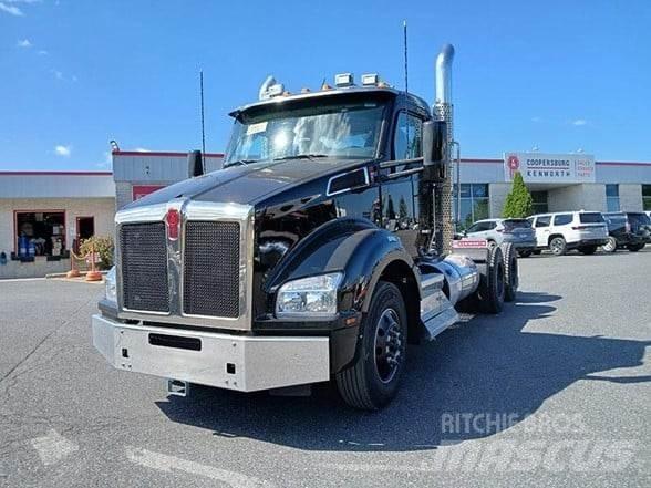 Kenworth T880 Conventional Trucks / Tractor Trucks