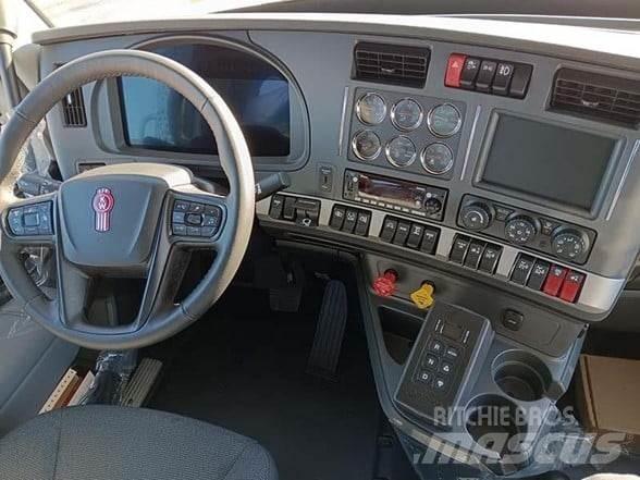 Kenworth T880 Conventional Trucks / Tractor Trucks