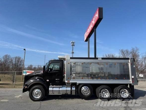 Kenworth T880 Dump Trucks